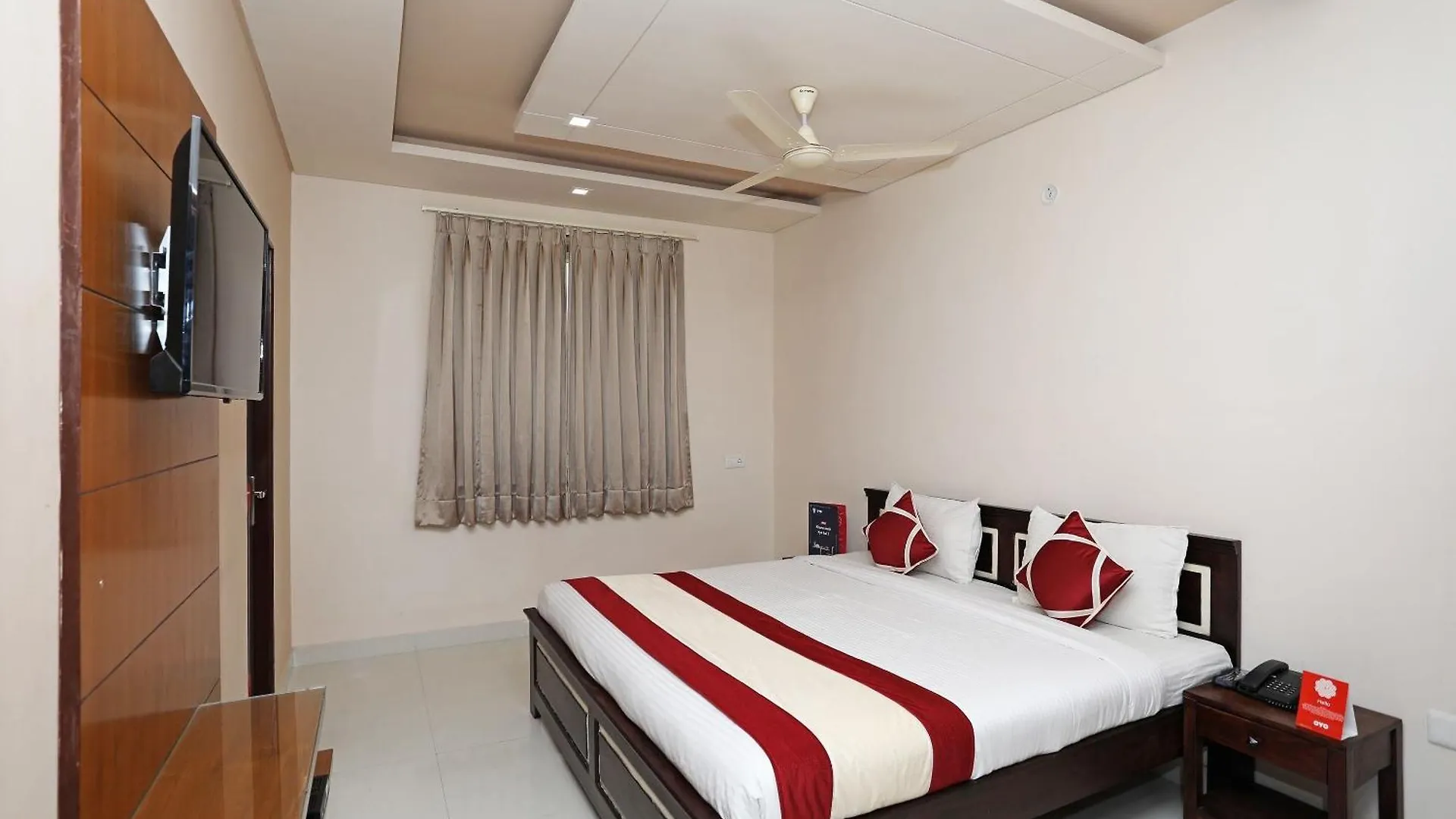 Hotel O Lotus Inn New Delhi